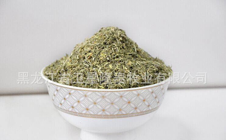 求购紫花苜蓿草粉价格，鹅 兔子鹿吃的粗饲料厂家，苜蓿草颗粒价格，草粉厂家求购批发 哪里的苜蓿草粉价格便宜