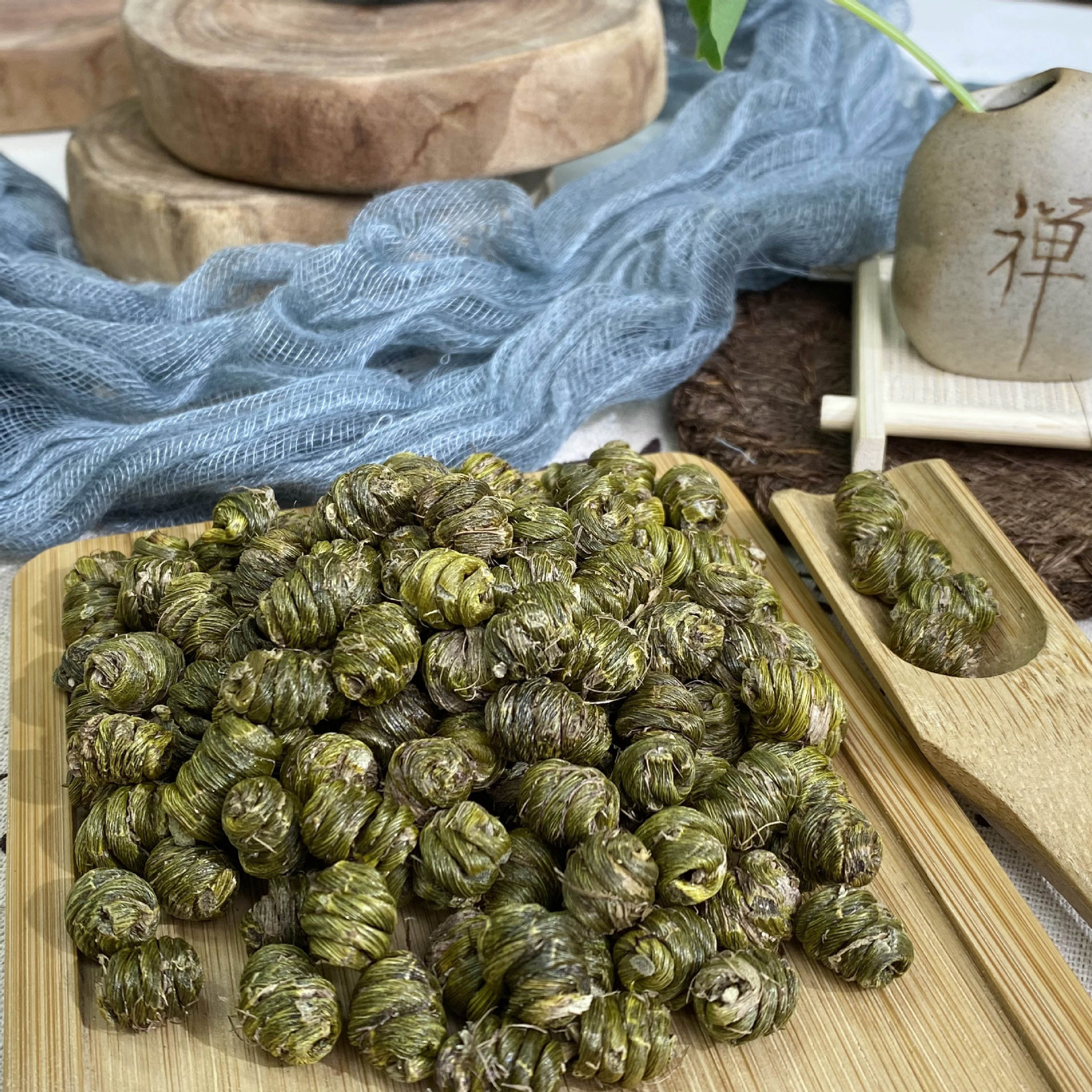 产地大货批发 浙江墨绿铁皮石斛 枫斗 虫斛水草紫皮毛兰一件代发