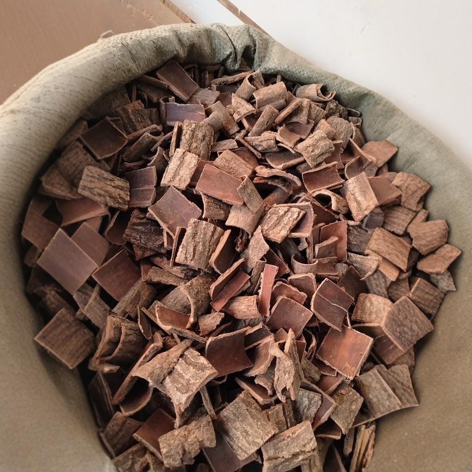 杜仲树皮扯丝皮野生杜仲厚皮方块杜仲皮老树厚皮杜仲片生杜仲500