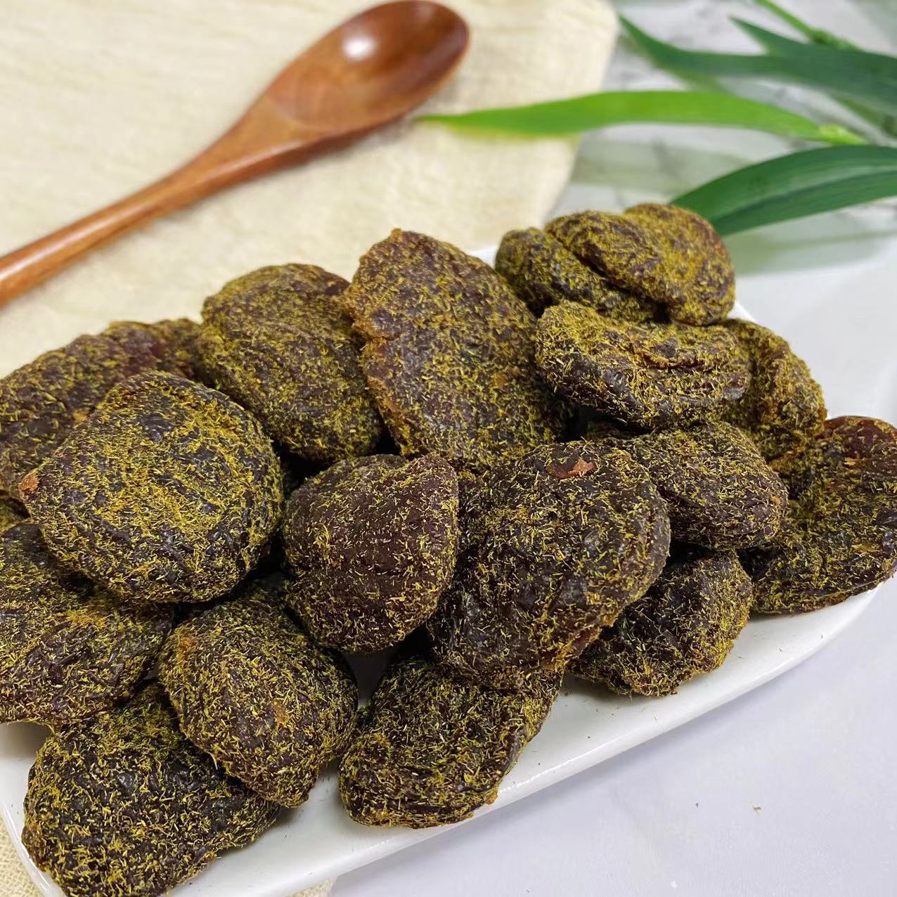 散装批发话梅蜜饯无核甘草梅饼颗粒饱满软糯酸甜休闲零食小吃