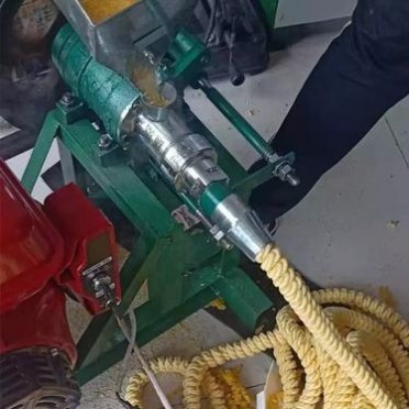 优质玉米大米颗粒膨化机 多功能大米挤压膨化机 十用多功能玉米大米膨化机